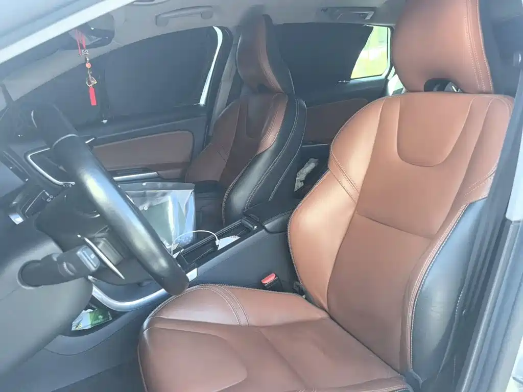 Volvo V60 — миниатюра 16