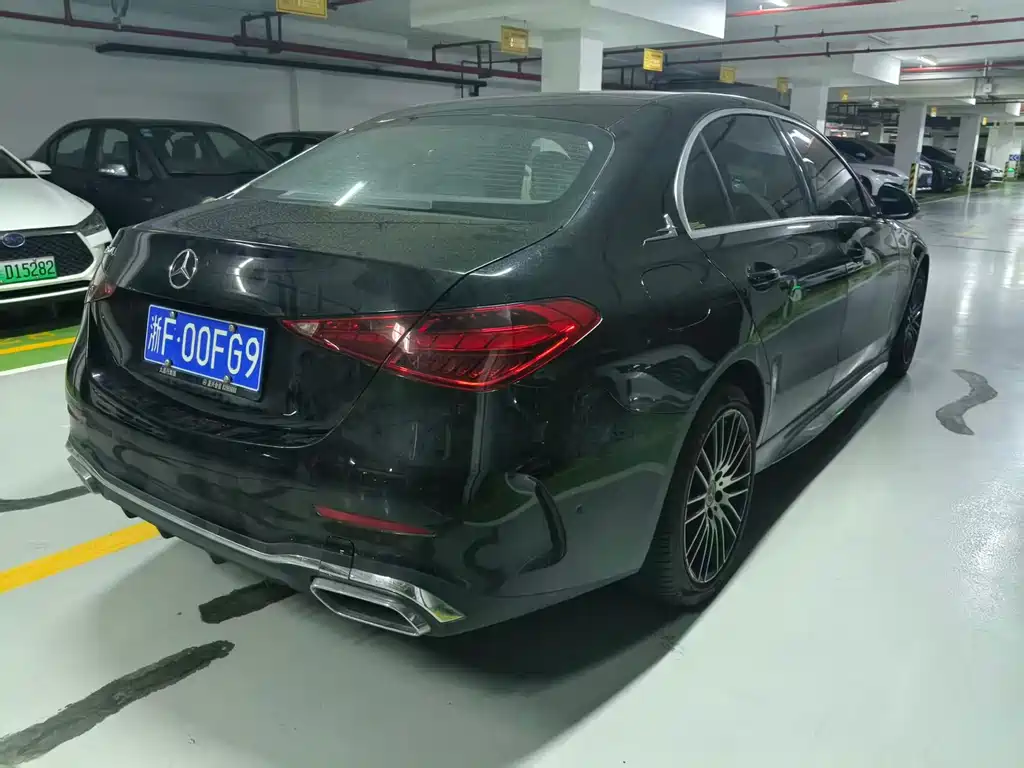 Mercedes-Benz C-Class — миниатюра 2
