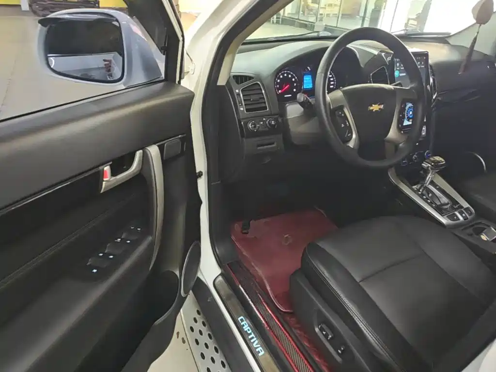 Chevrolet Captiva — миниатюра 16