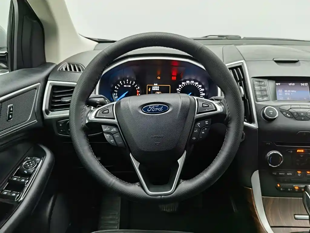 Ford Edge — миниатюра 11