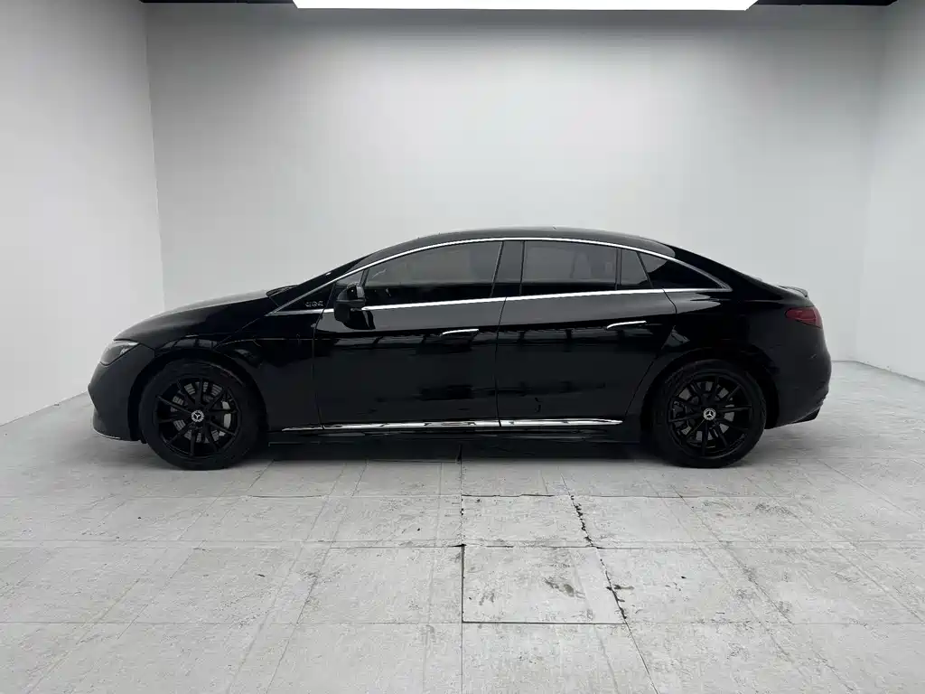 Mercedes-Benz EQE — миниатюра 10
