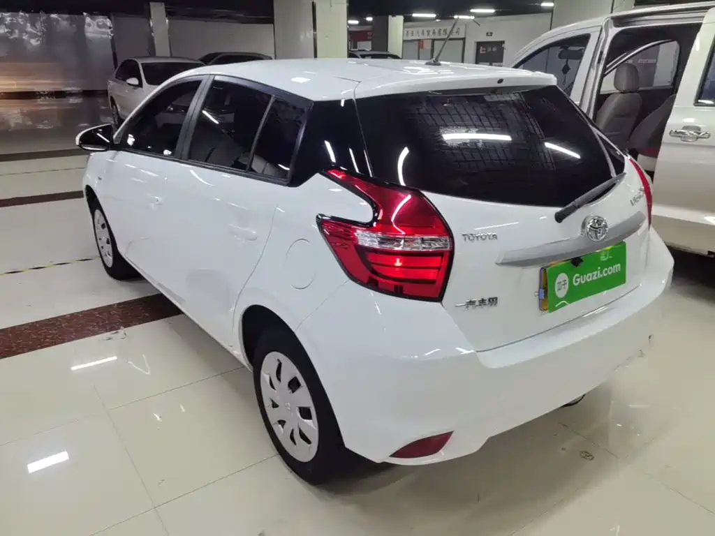 Toyota Vios FS — миниатюра 5