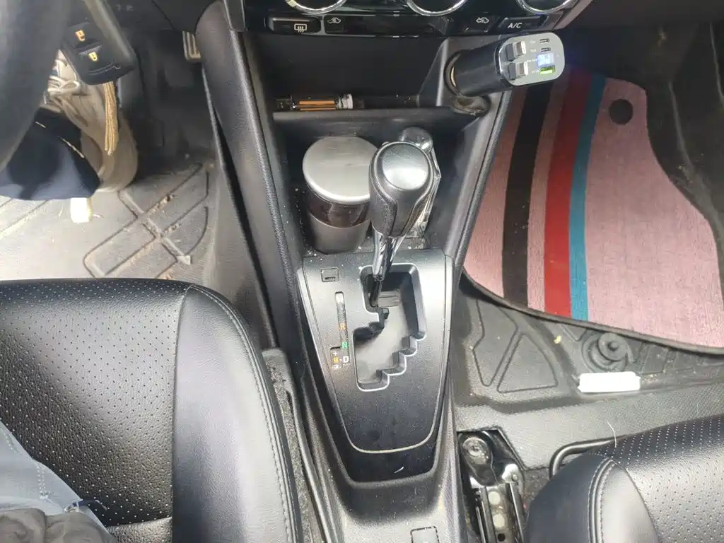 Toyota Yaris L — миниатюра 15