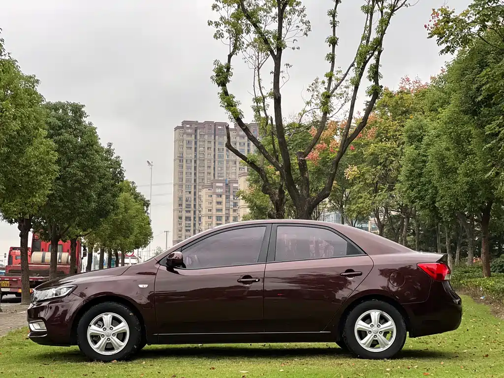 Kia Forte — миниатюра 19