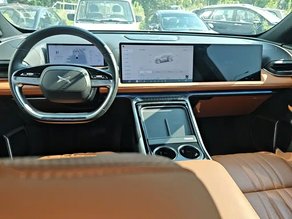 XPeng G9 — миниатюра 10
