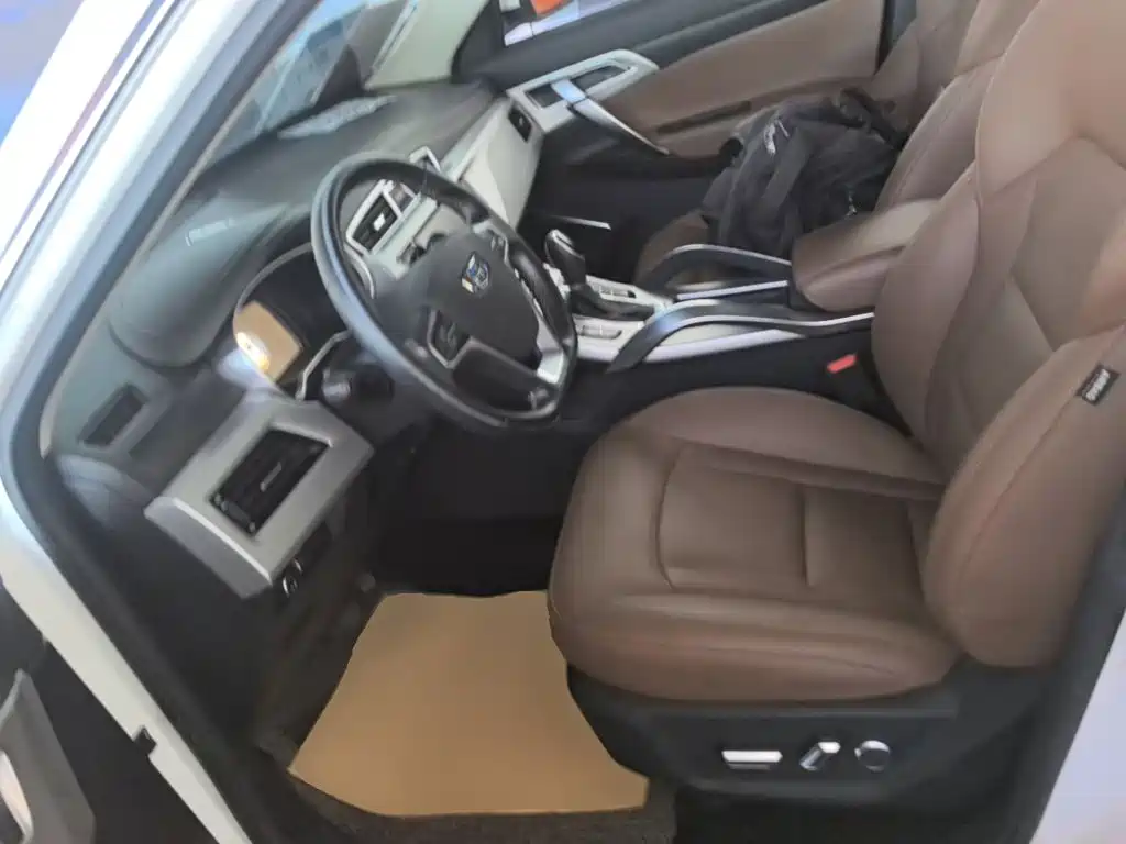 Geely Boyue — миниатюра 15