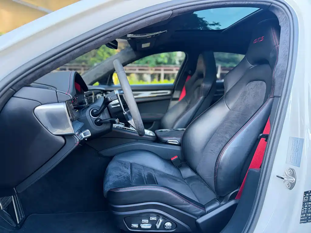 Porsche Panamera — миниатюра 6