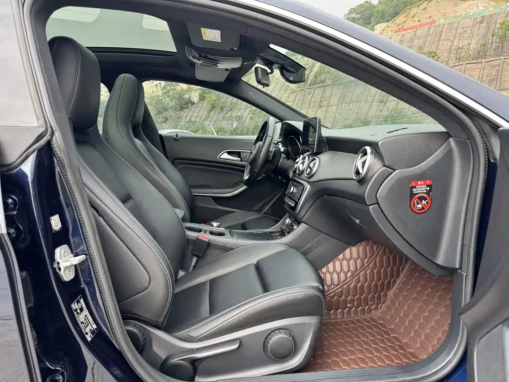 Mercedes-Benz CLA (Import) — миниатюра 13
