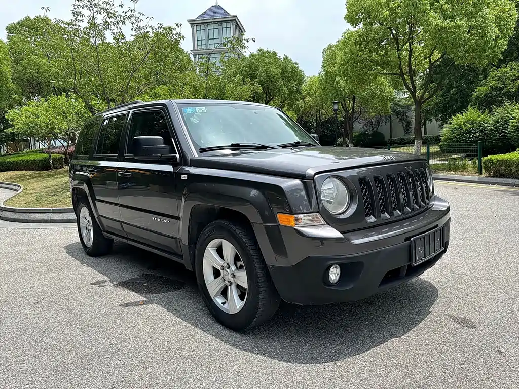 Jeep Patriot — миниатюра 3