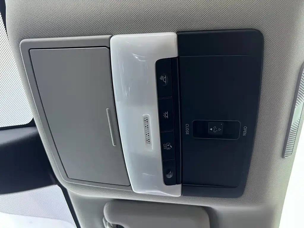Nissan Sylphy — миниатюра 17