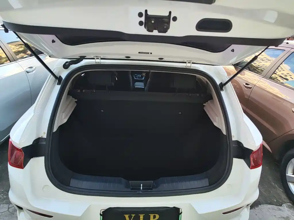 BYD e2 — миниатюра 19