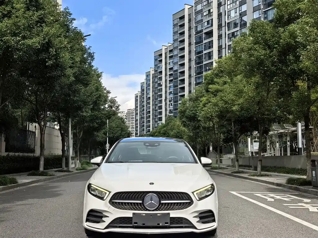 Mercedes-Benz A-Class — миниатюра 2