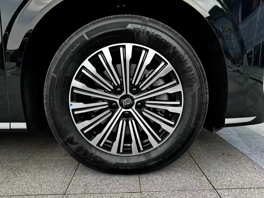 BYD Xia — миниатюра 15