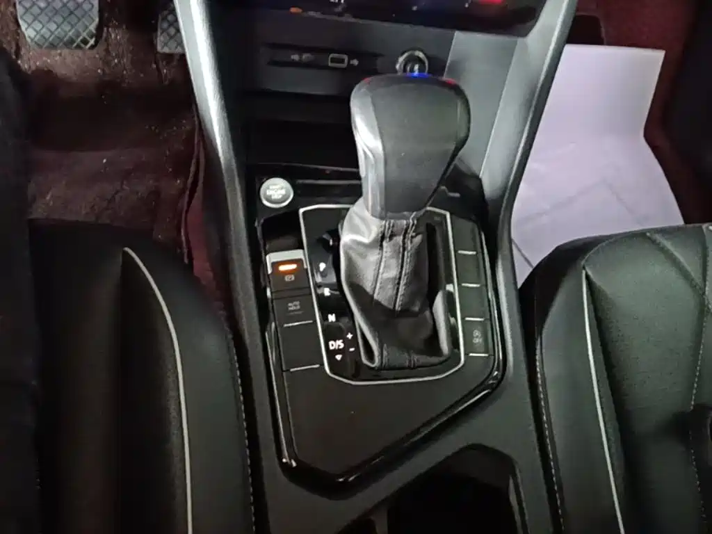 Volkswagen Tiguan L — миниатюра 14