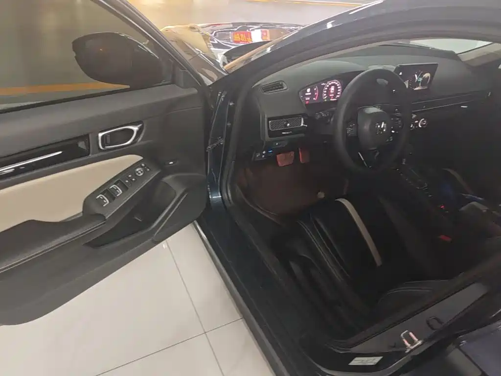 Honda Civic — миниатюра 16