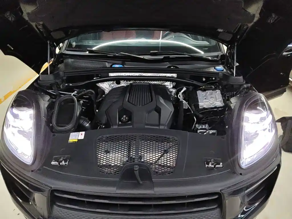 Porsche Macan — миниатюра 20