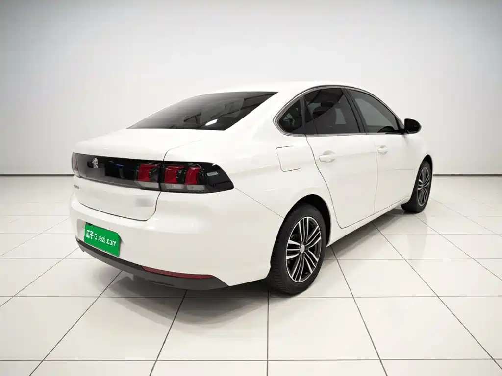 Peugeot 308 — миниатюра 6