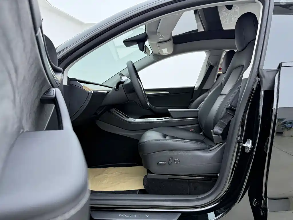 Tesla Model Y 2021 3D7