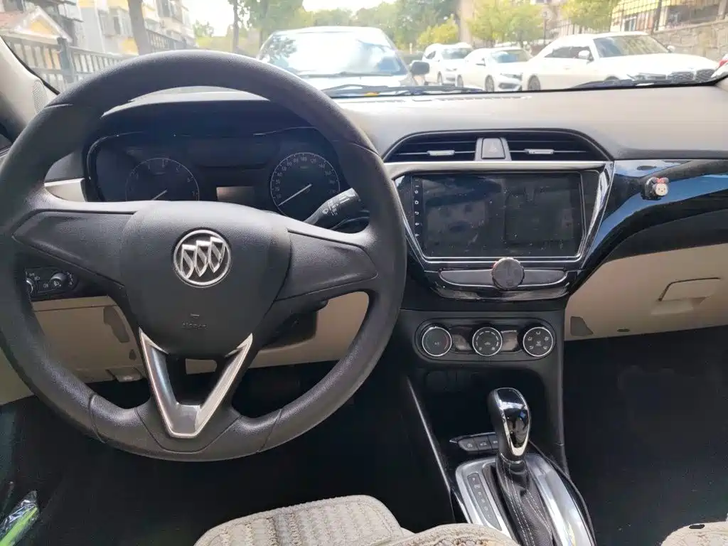 Buick Excelle — миниатюра 5