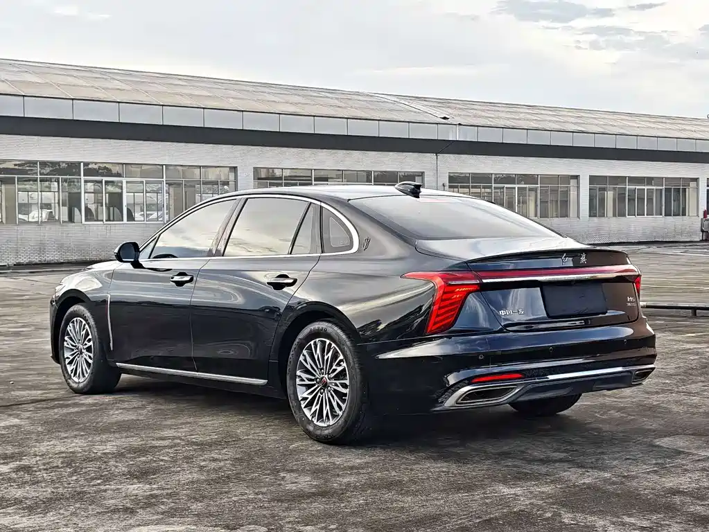 Hongqi Hongqi H5 — миниатюра 12