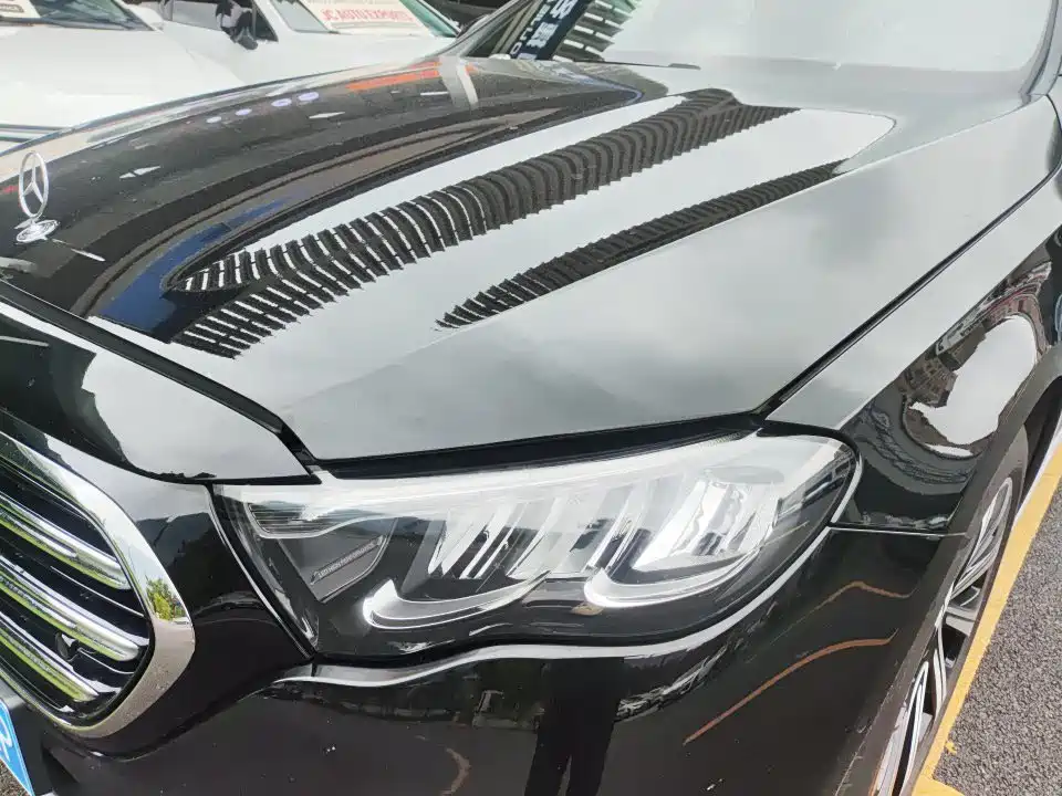 Mercedes-Benz E-Class — миниатюра 9