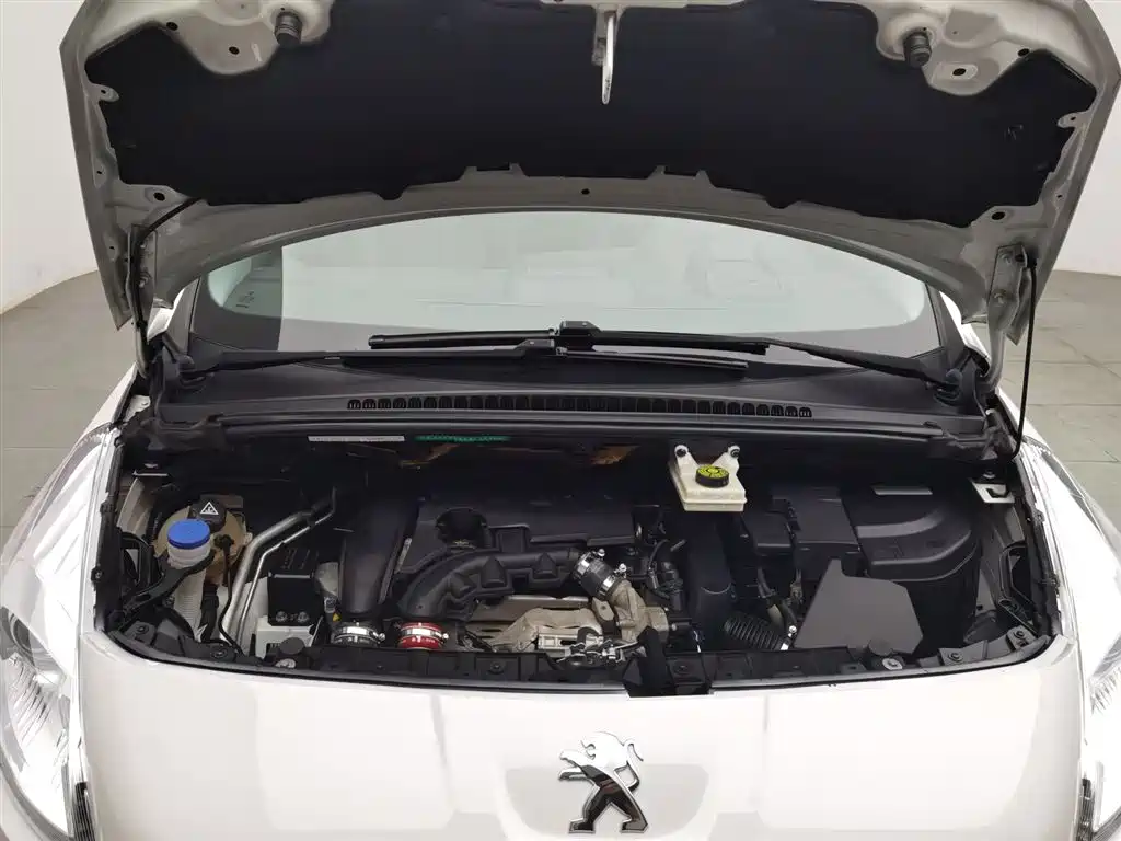 Peugeot 3008 2015 1.6THP AT