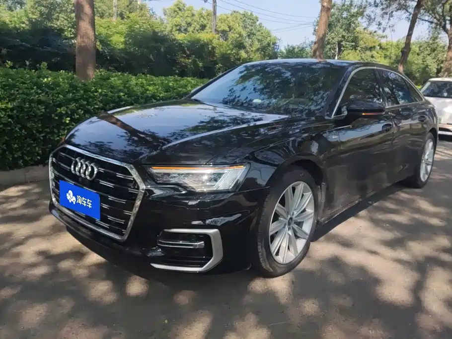 奥迪A6L 2023款 改款 45 TFSI 臻选动感型 2023