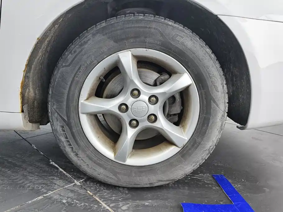 Geely Emgrand Classic — миниатюра 6