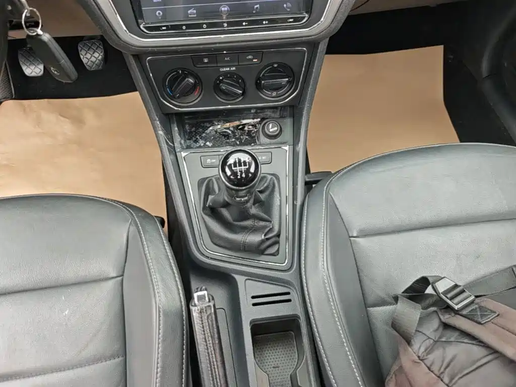 Volkswagen Lavida — миниатюра 14