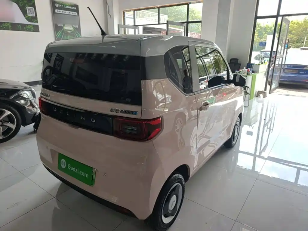 Wuling MINIEV — миниатюра 7