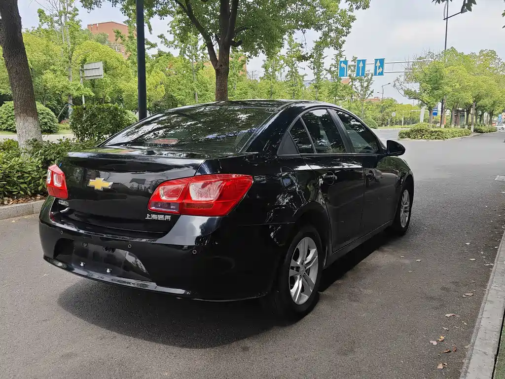 Chevrolet Cruze — миниатюра 5