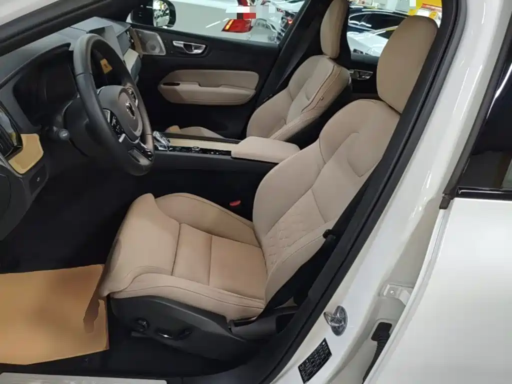 Volvo XC60 — миниатюра 15