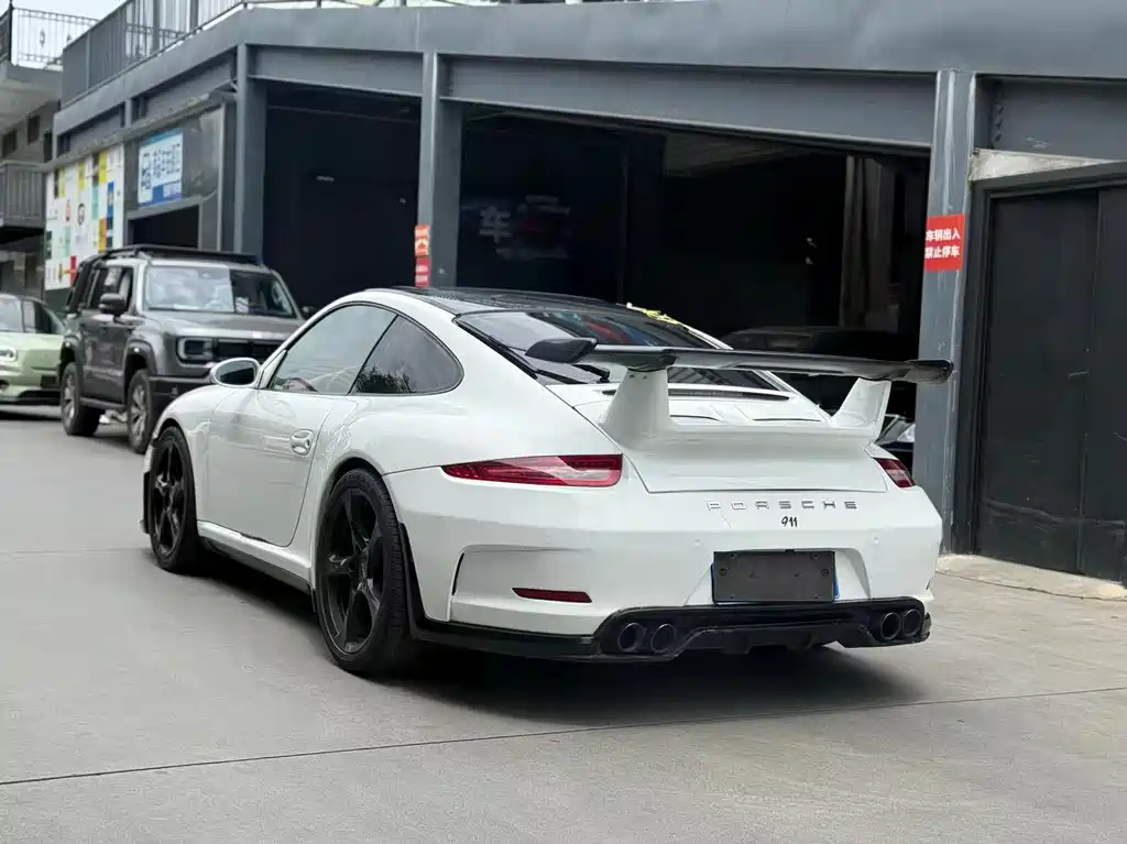 Porsche 911 2006 Carrera 4S AT 3.8L