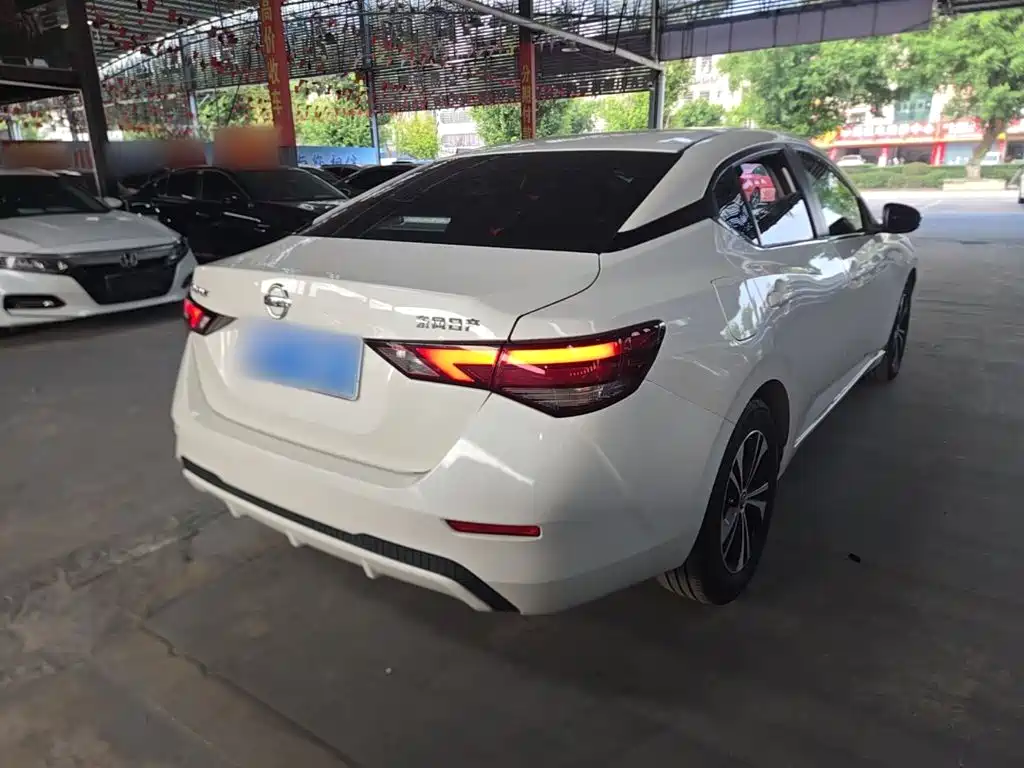 Nissan Sylphy — миниатюра 7