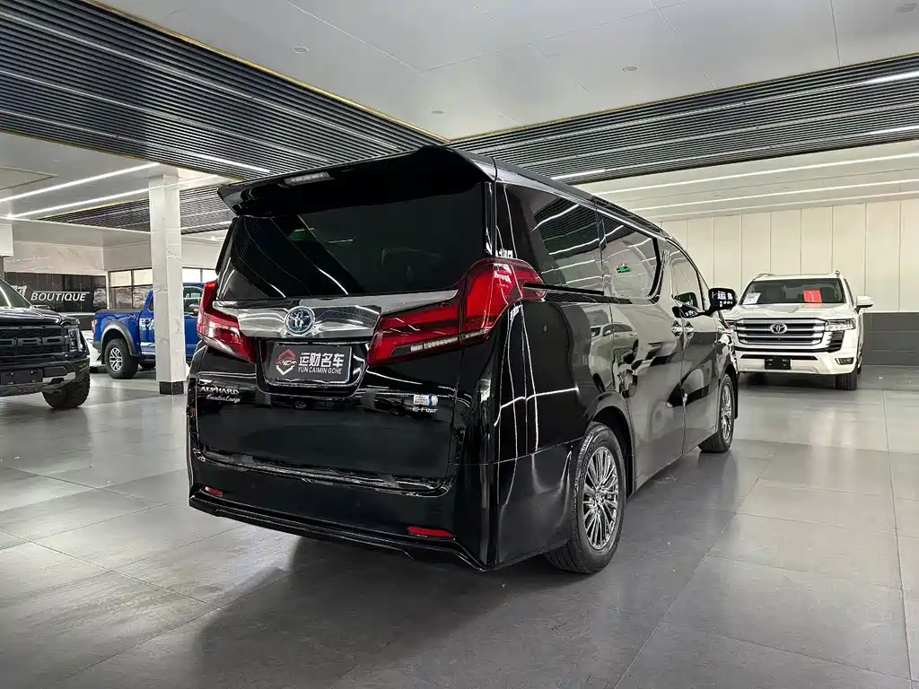 Toyota Alphard 2021 2.5L Luxury