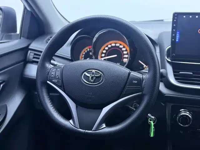 Toyota Yaris L — миниатюра 12