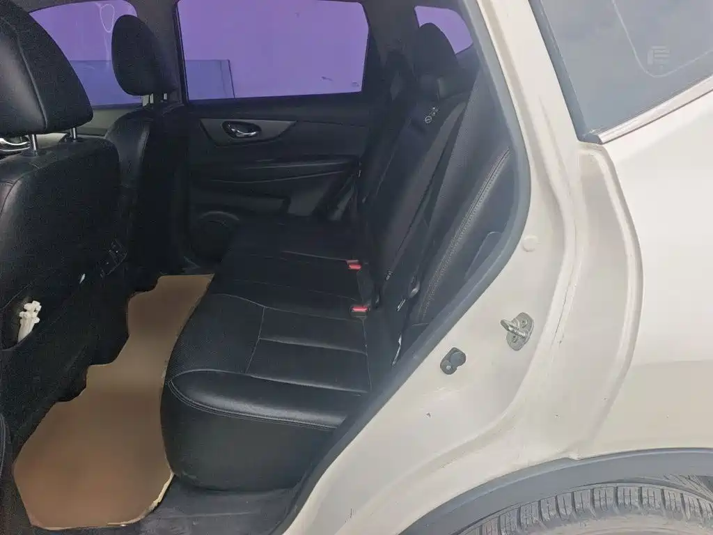 Nissan X-Trail — миниатюра 18