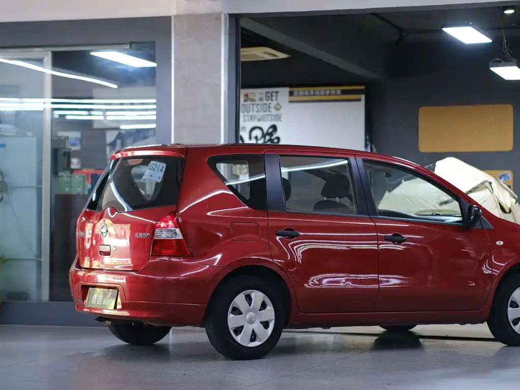 Nissan Livina — миниатюра 8