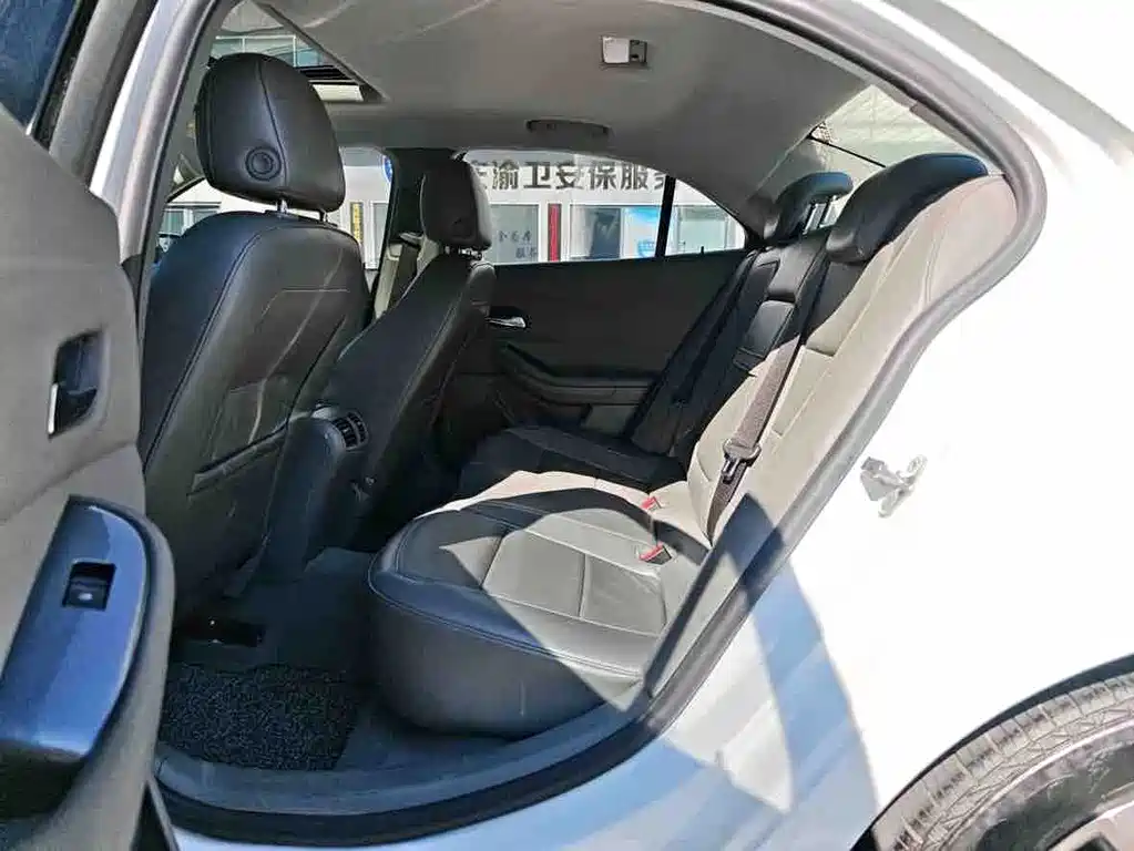 Chevrolet Malibu — миниатюра 26