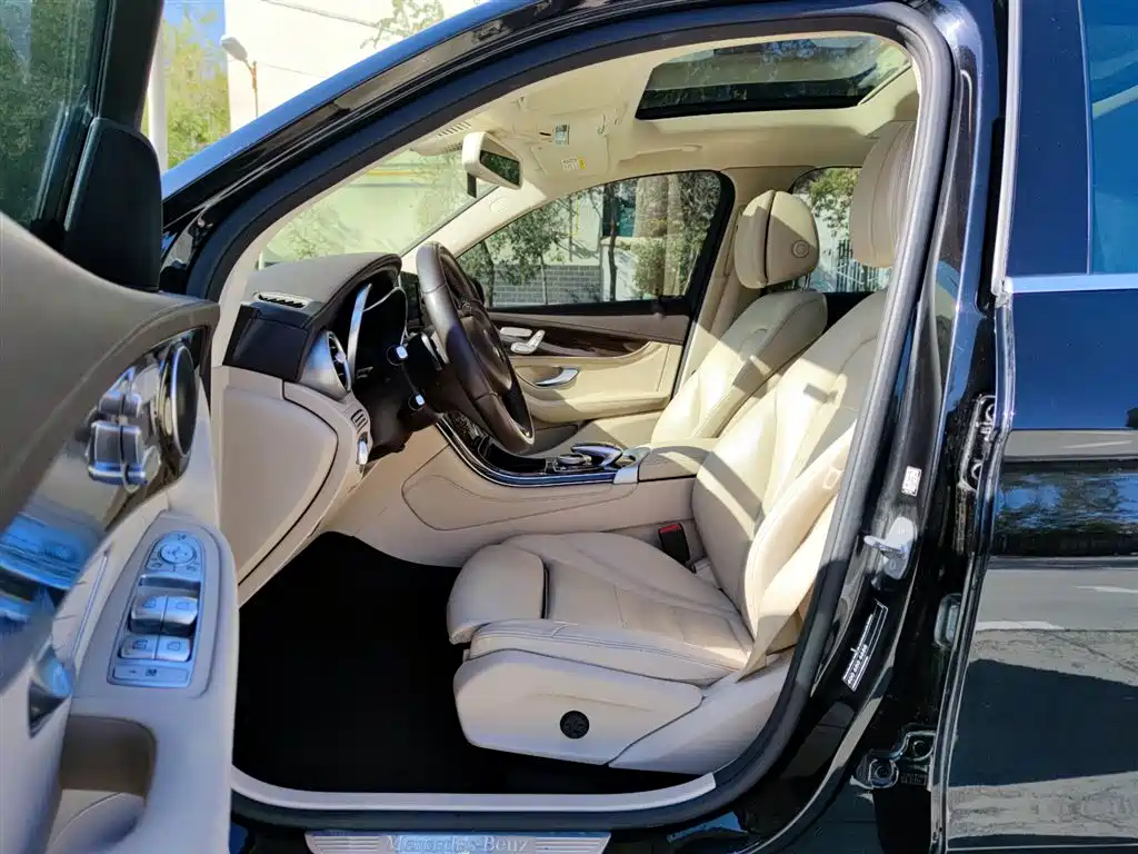 Mercedes-Benz GLC 2019 GLC 260 L 4MATIC