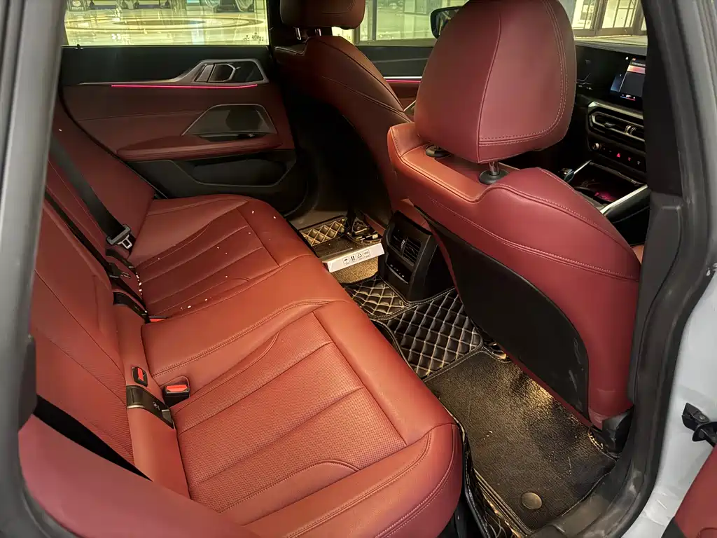 BMW i4 — миниатюра 7