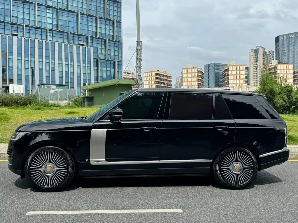 Land Rover Range Rover — миниатюра 7