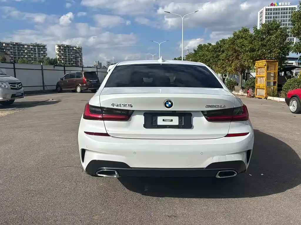 BMW 3 Series — миниатюра 8