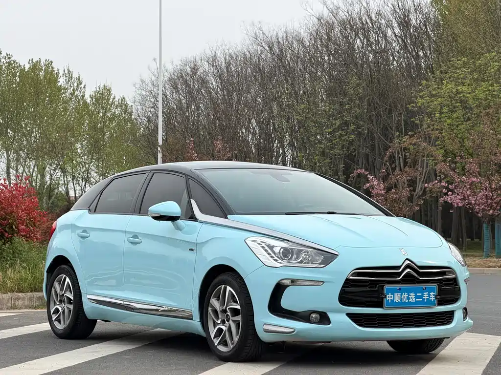 DS 5 1.6T Refined Edition THP160, фото 3