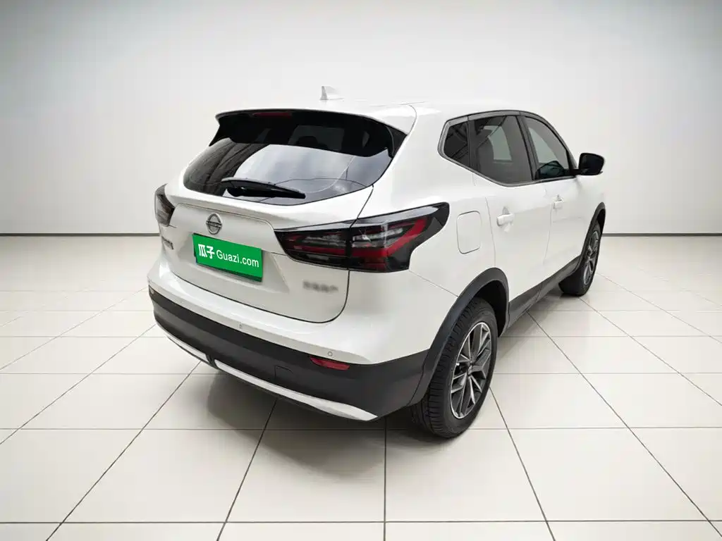 Nissan Qashqai — миниатюра 6