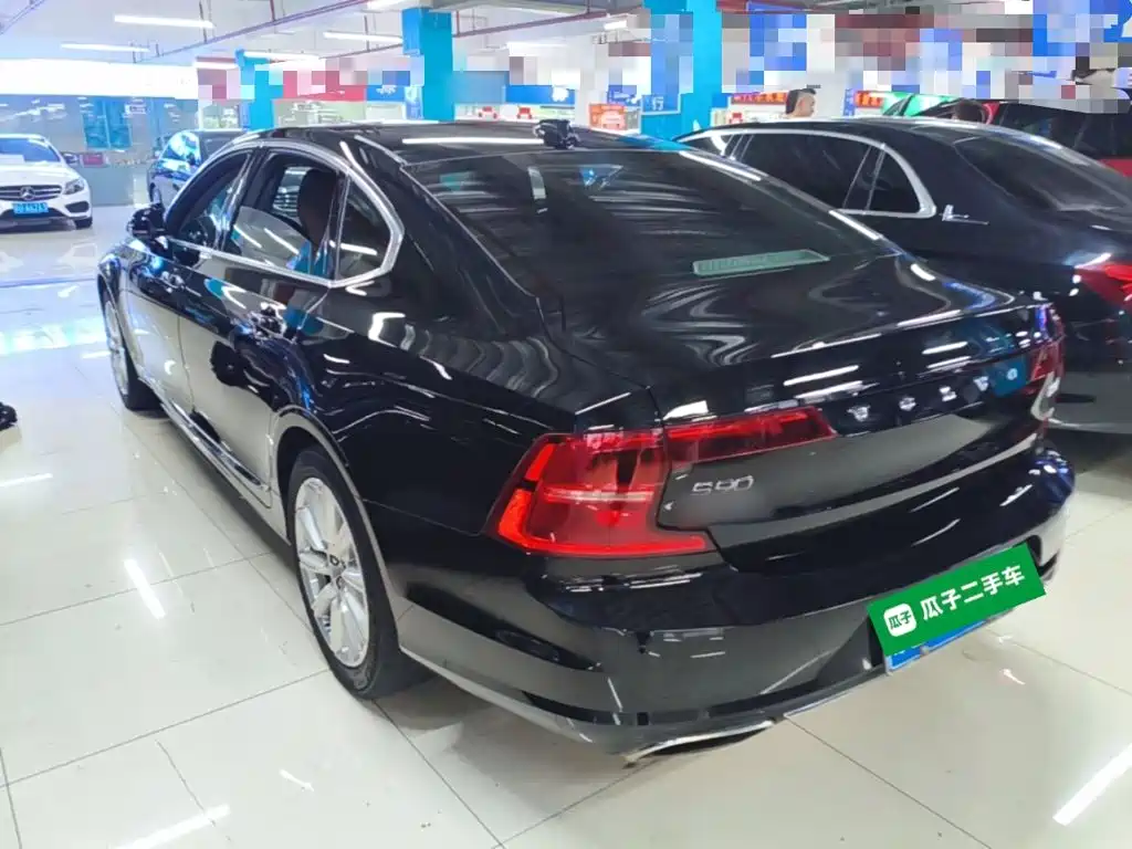 Volvo S90 — миниатюра 5