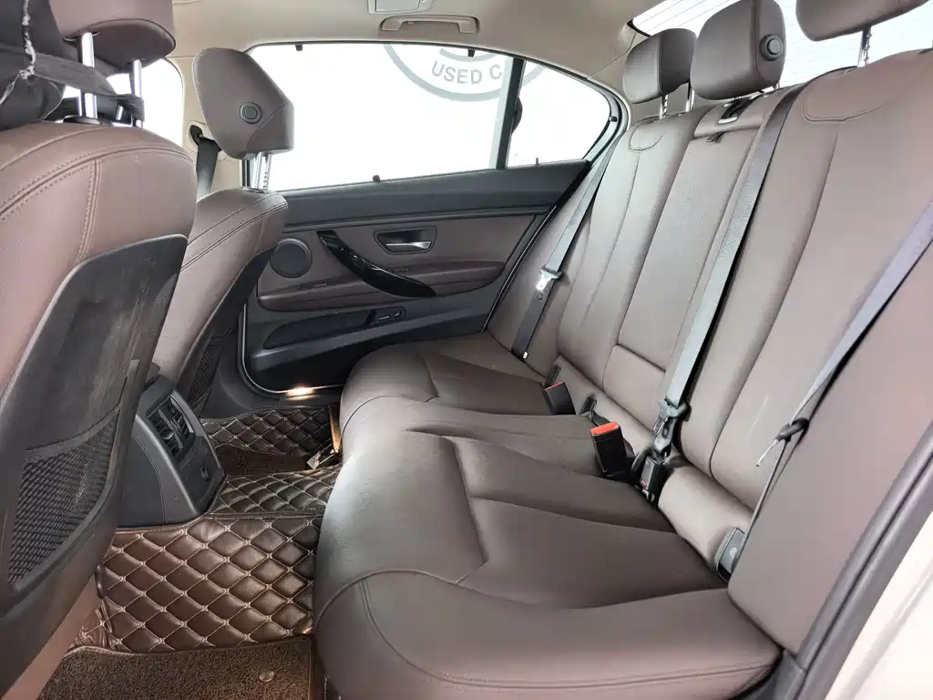 BMW 3 Series — миниатюра 11