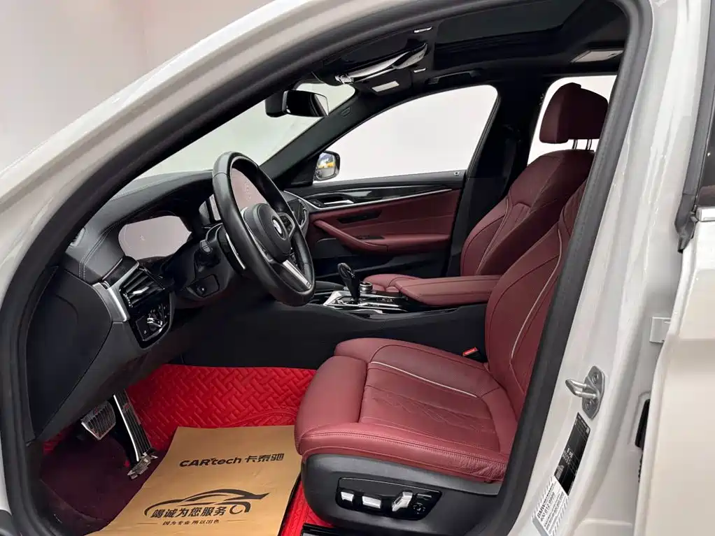 BMW 5 Series — миниатюра 8