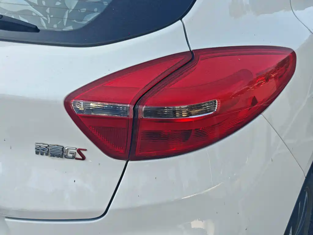 Geely Emgrand GS — миниатюра 8
