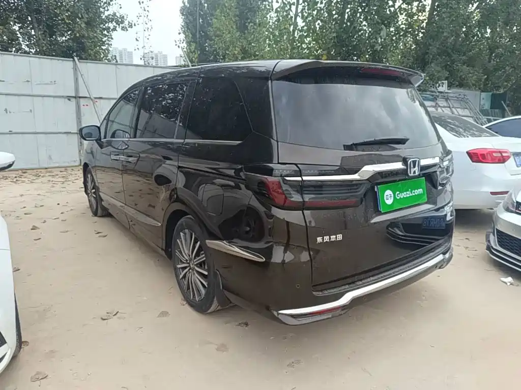 Honda Elysion — миниатюра 5